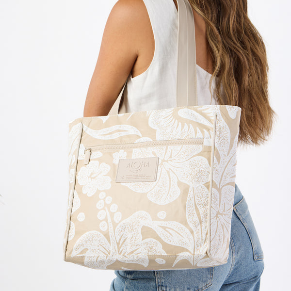 ALOHA COLLECTION GO-TO TOTE / BREEZY / LATTE