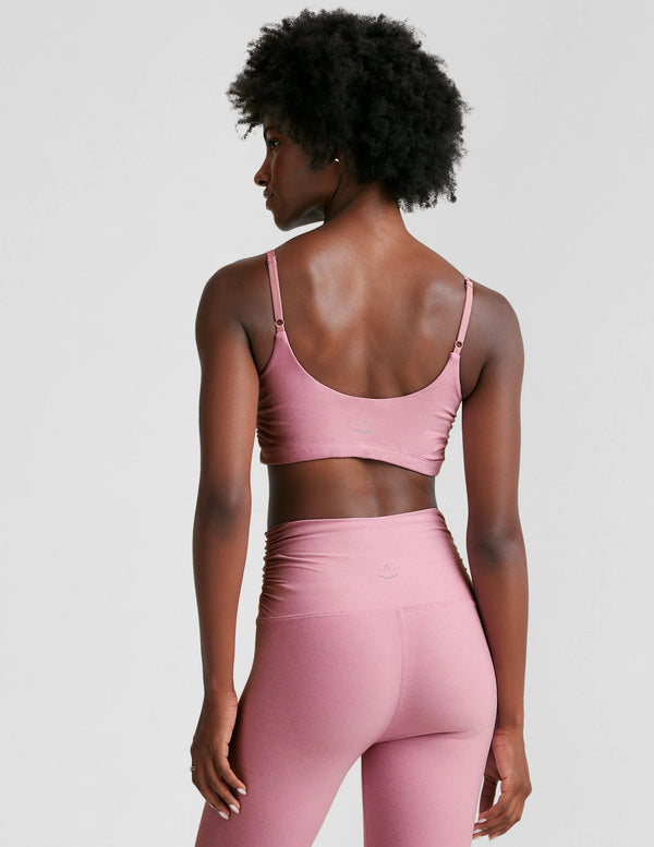 BEYOND YOGA SPACEDYE RAISE THE BARRE SHIRRED BRA - PINK HAZE HEATHER SD8330