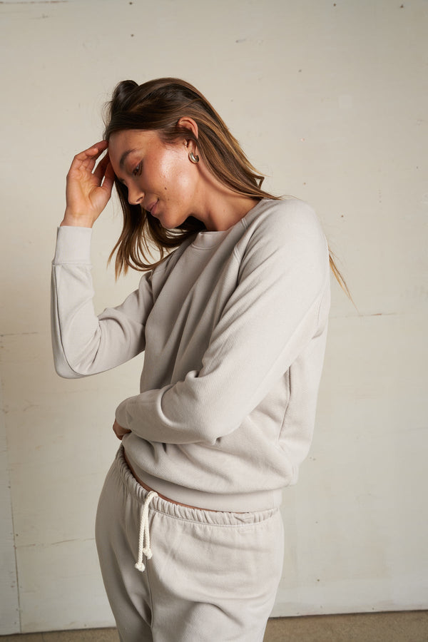 PERFECT WHITE TEE ALEXI FRENCH TERRY RAGLAN CREW SWEATSHIRT - SILVER T307