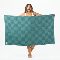 ALOHA COLLECTION BEACH TOWEL / PUA CHECK / ATLANTIC