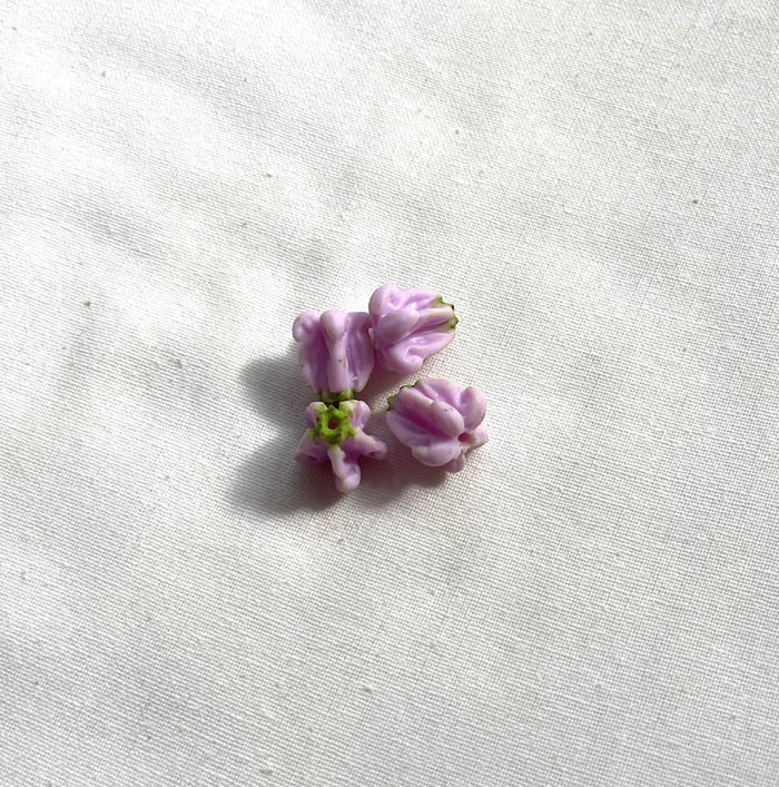 WORK IT OUT CROWN FLOWER CHARM - LIGHT PURPLE