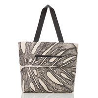 ALOHA COLLECTION DAY TRIPPER / DELICIOSA / BLACK SANDSTONE