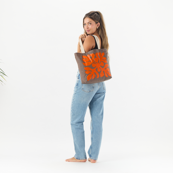 ALOHA COLLECTION REVERSIBLE TOTE / APPLIQUE / ZEST/SANDSTONE