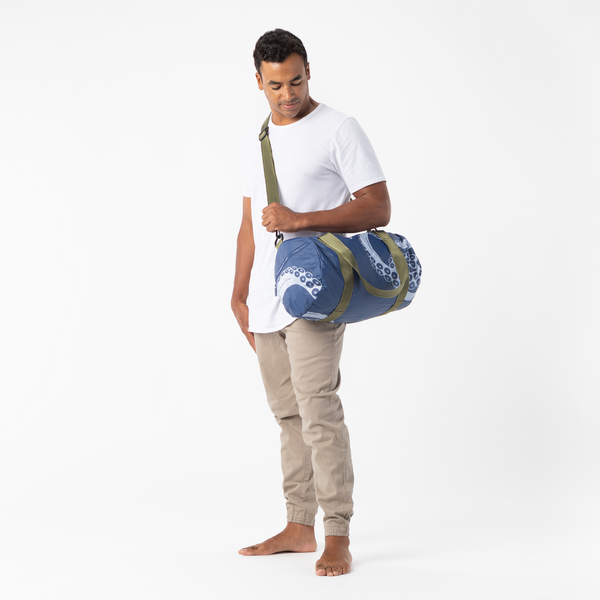 ALOHA COLLECTION DUFFLE / HE'E / NAVY ON ARTIC – Work It Out