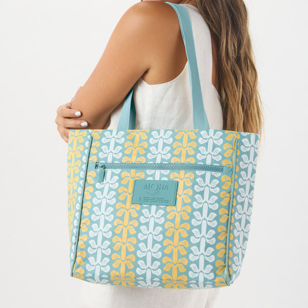 ALOHA COLLECTION GO-TO TOTE / LEI LIFE / HONEY/TIDE