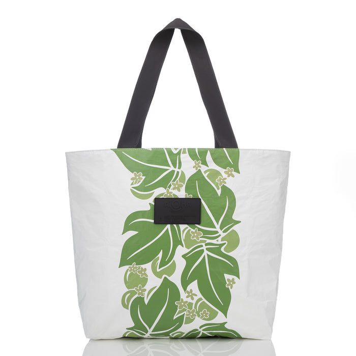 ALOHA COLLECTION DAY TRIPPER / MOLOKA'I KUKUI 23