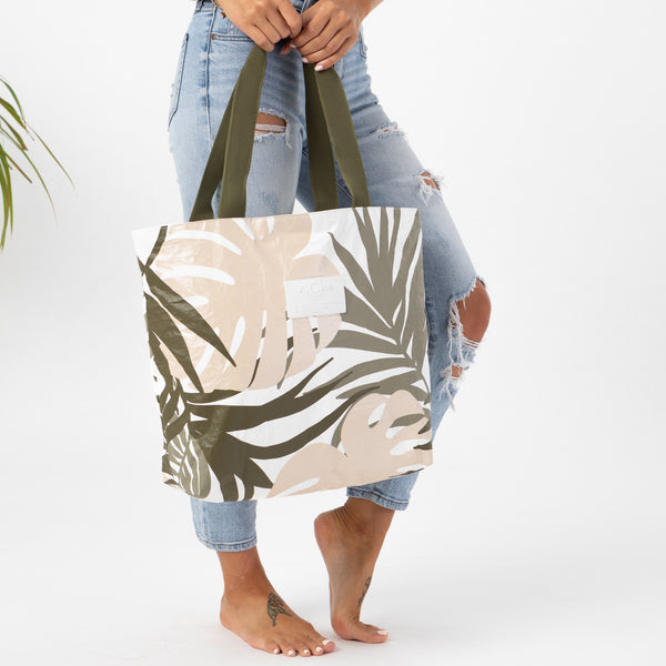 ALOHA COLLECTION DAY TRIPPER / TROPICS / MOON SHIMMER