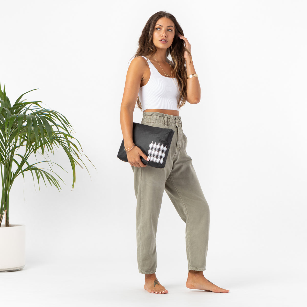 ALOHA COLLECTION MID / HULUMANU / WHITE/BLACK