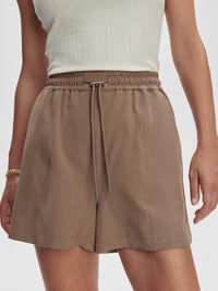 VARLEY ESMOND SHORT 3 - TAUPE STONE