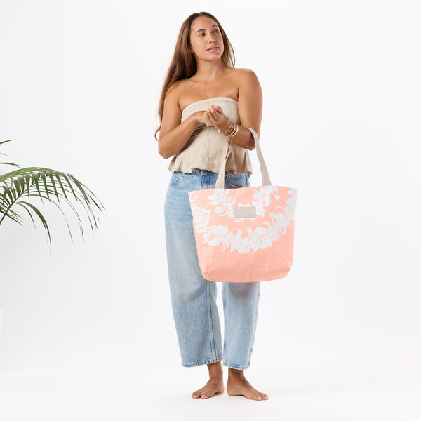 ALOHA COLLECTION DAY TRIPPER / PLUMERIA LEI / PEACHY