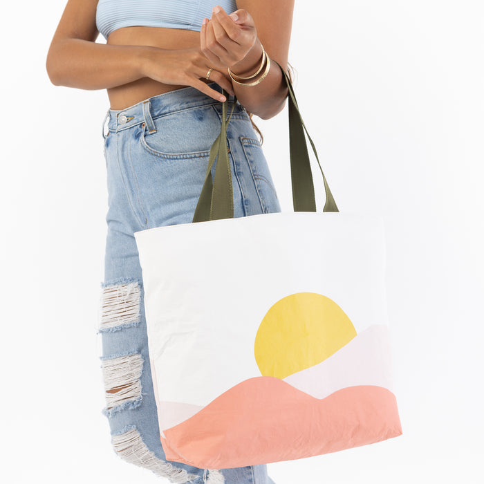 ALOHA COLLECTION REVERSIBLE TOTE / SUNRISE / STARBURST