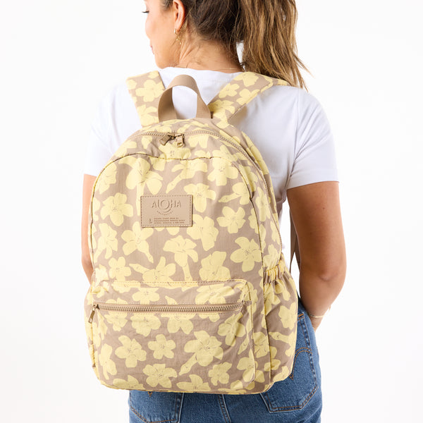 ALOHA COLLECTION KEEP IT LIGHT BACKPACK / PUAKENIKENI BUD / AFFOGATO