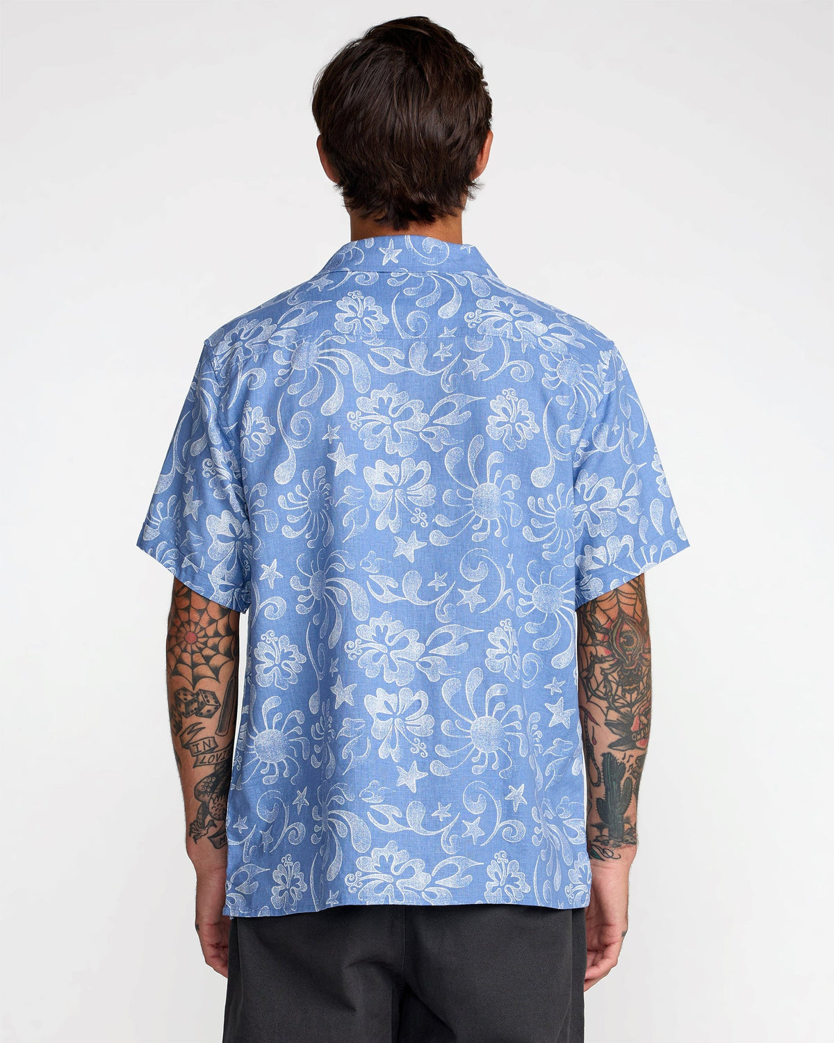 RVCA ALVAREZ ALOHA SHORT SLEEVE - LBL