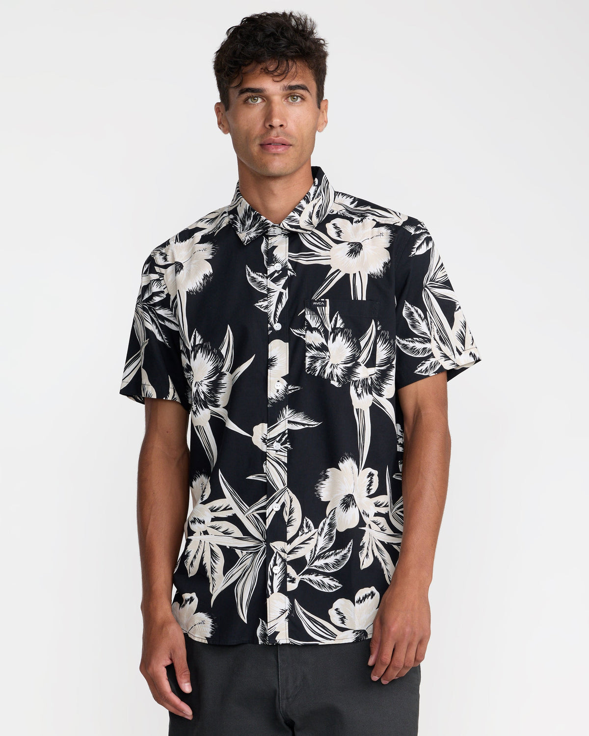 RVCA OVERSPRAY SHORT SLEEVE SHIRT - BLK