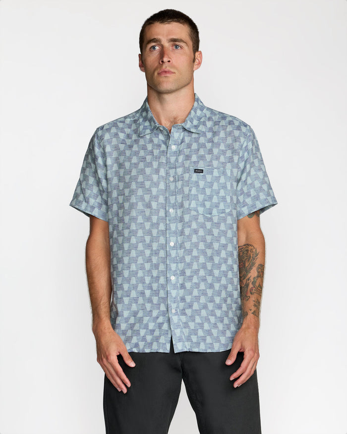 RVCA VA MONOGRAM SHORT SLEEVE SHIRT - VNY