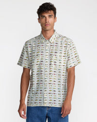 RVCA TACKLE SHOP SHORT SLEEVE SHIRT - WHE