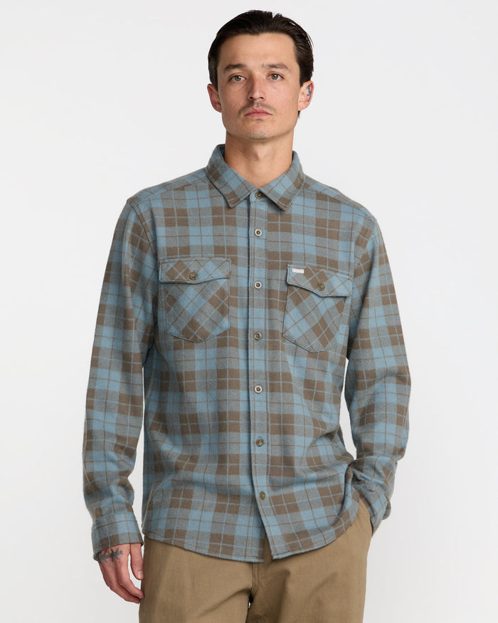 RVCA VACANCY FLANNEL LONG SLEEVE TOP - LED