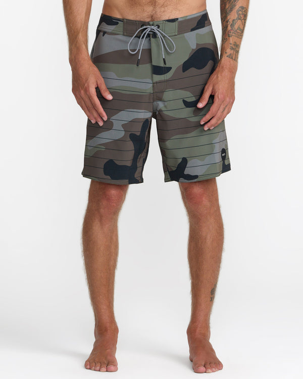 RVCA STEADY STRIPE TRUNK - CAM