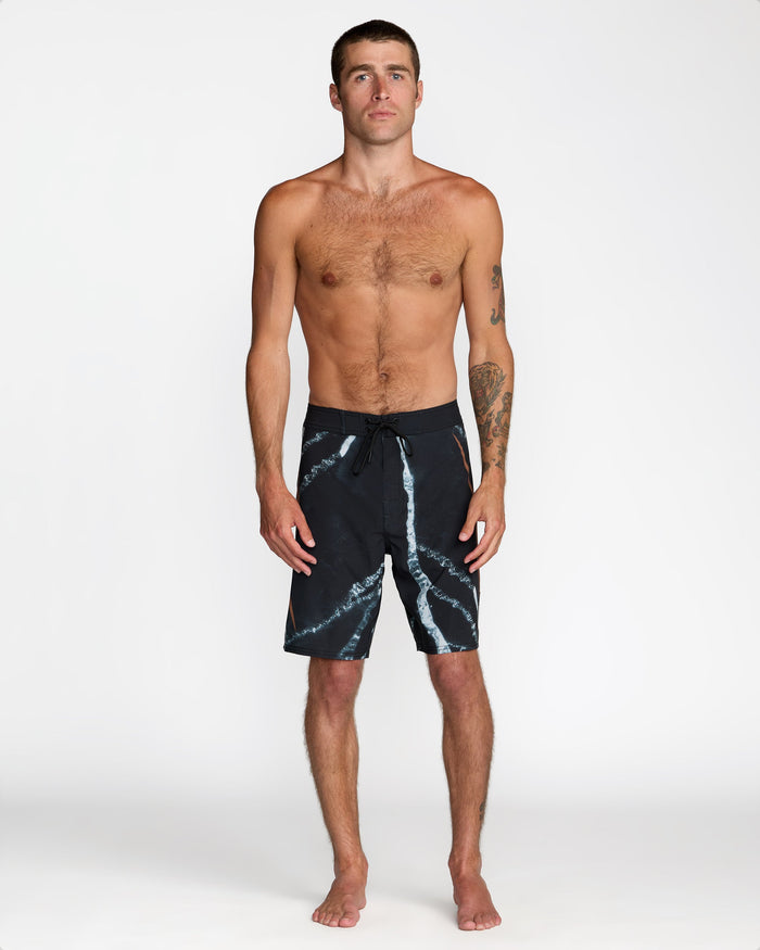 RVCA X CLAY TRUNK - BAR