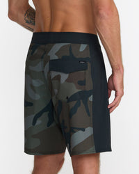 RVCA APEX 2 BOARDSHORTS - CAM