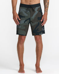 RVCA APEX 2 BOARDSHORTS - CAM