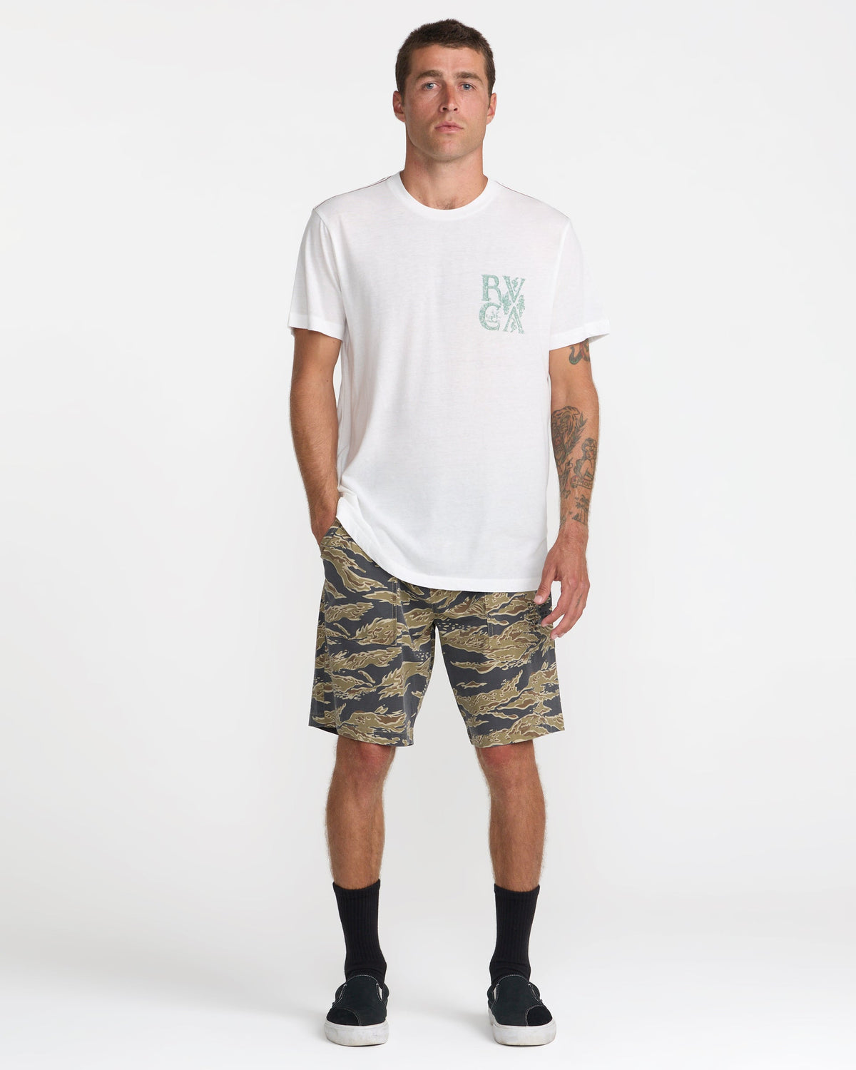 RVCA MIL UTILITY SHORT - TMV6