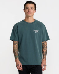 RVCA V8 SHORT SLEEVE TEE - DGN