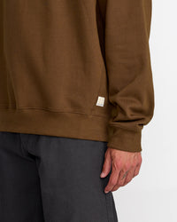 RVCA DAYSHIFT CREW 2 - BWN