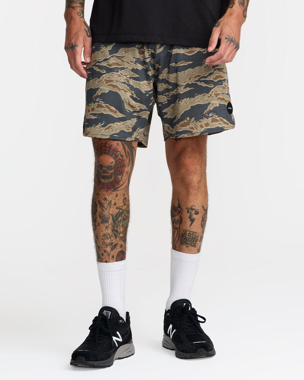 RVCA YOGGER RECOVER 17" SHORTS - TMV6