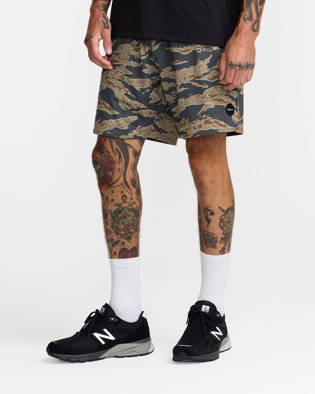 RVCA YOGGER RECOVER 17" SHORTS - TMV6