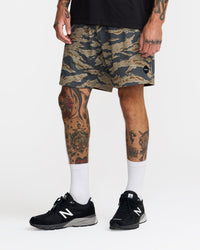 RVCA YOGGER RECOVER 17" SHORTS - TMV6