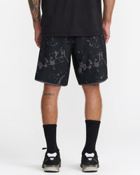 RVCA YOGGER STRETCH CONTRAST 17" SHORTS - BL2