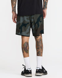 RVCA YOGGER STRETCH CONTRAST 17" SHORTS - GNR6