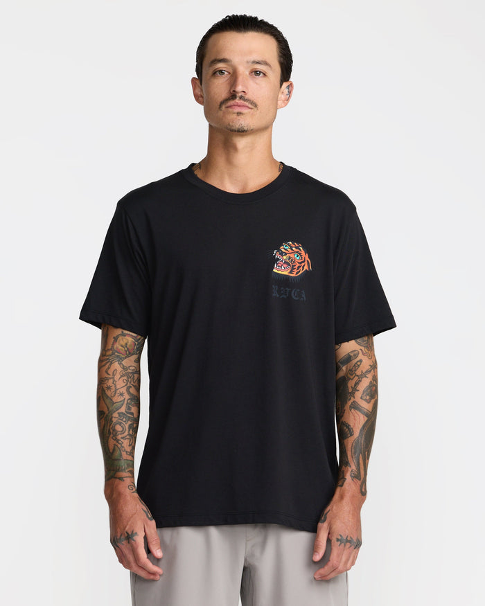 RVCA KALEB TIGER SHORT SLEEVE - BLK