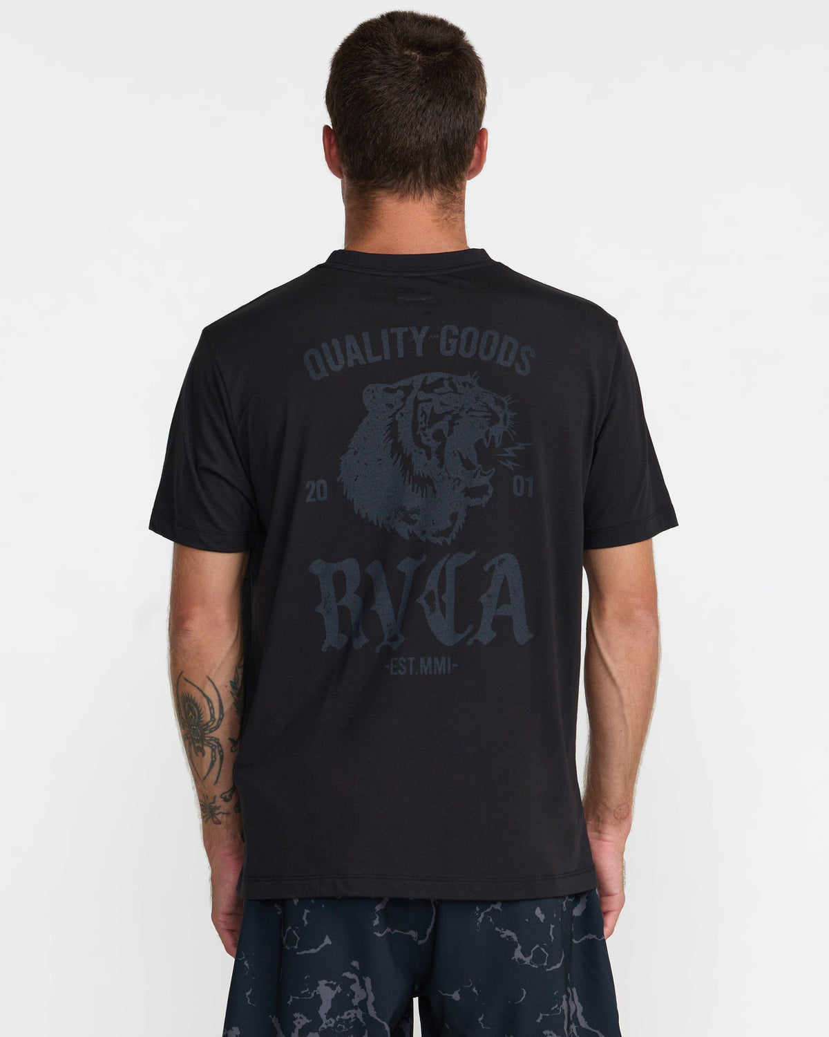 RVCA BIG CAT SHORT SLEEVE TEE - BLK