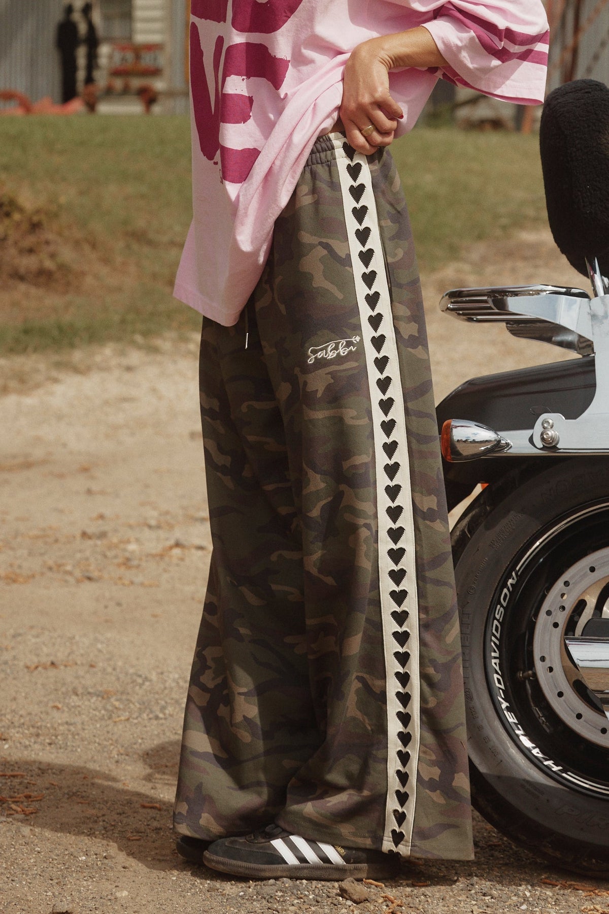 SABBI RAViNG HEART PANTS - CAMO