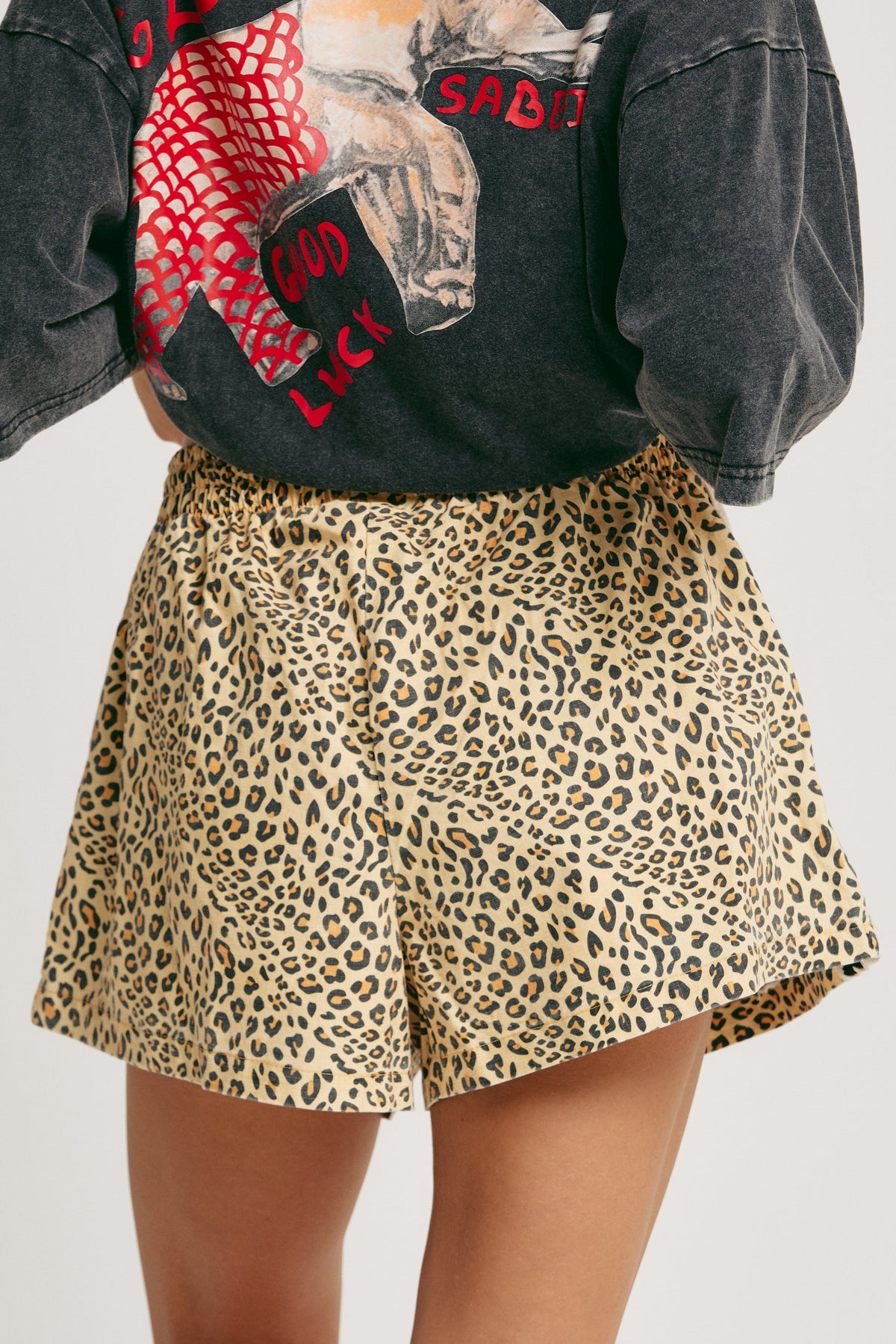 SABBI DRILL MINI HEARTS SHORTS - LEOPARD
