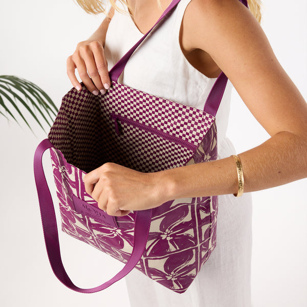 ALOHA COLLECTION REVERSIBLE TOTE / LATTICE / SANDSTONE PLUM
