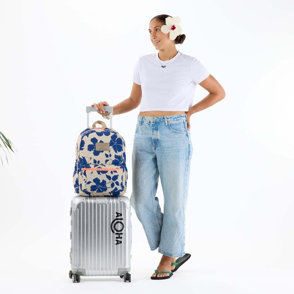 ALOHA COLLECTION KEEP IT LIGHT BACKPACK / SALINA TINY STRIPE / NAVY