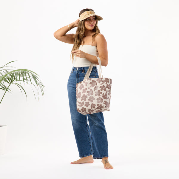ALOHA COLLECTION REVERSIBLE TOTE / CABANA / AFFOGATO SANDSTONE