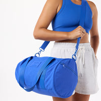 ALOHA COLLECTION SPORTY DUFFLE / MONOCHROME / COBALT