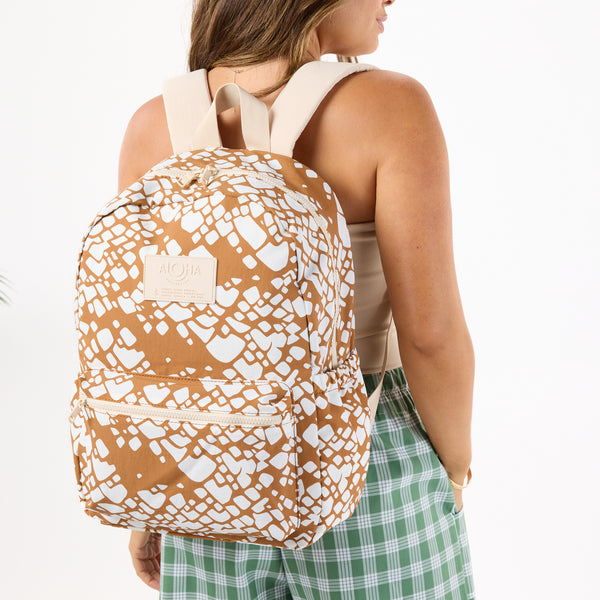 ALOHA COLLECTION KEEP IT LIGHT BACKPACK / TEXTILE CONE / BROWN SUGAR