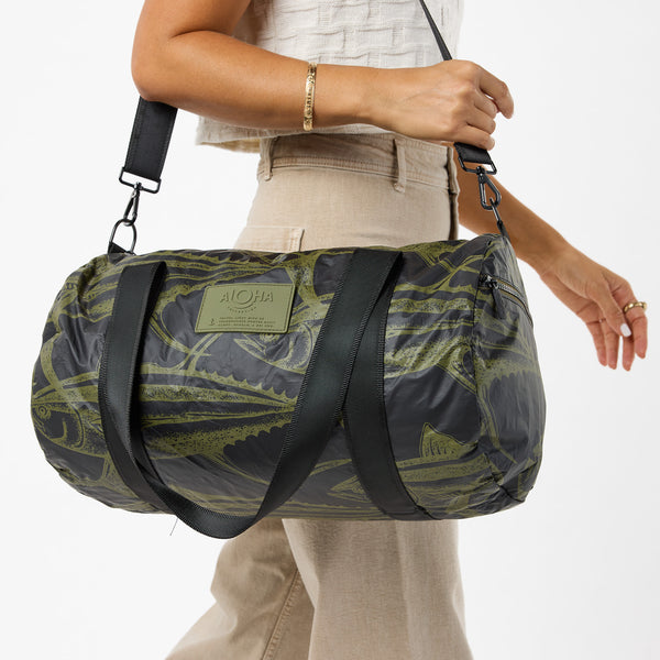 ALOHA COLLECTION DUFFLE / AHI / OLIVE BLACK
