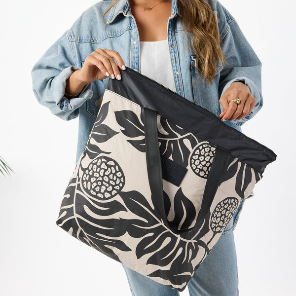 ALOHA COLLECTION DAY TRIPPER / HOLOMUA / BLACK SANDSTONE