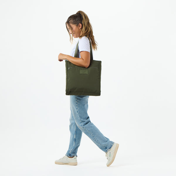 ALOHA COLLECTION DAILY TOTE / MONOCHROME / OLIVE