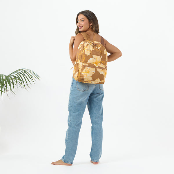 ALOHA COLLECTION KEEP IT LIGHT BACKPACK / TAHA'A / TOFFEE