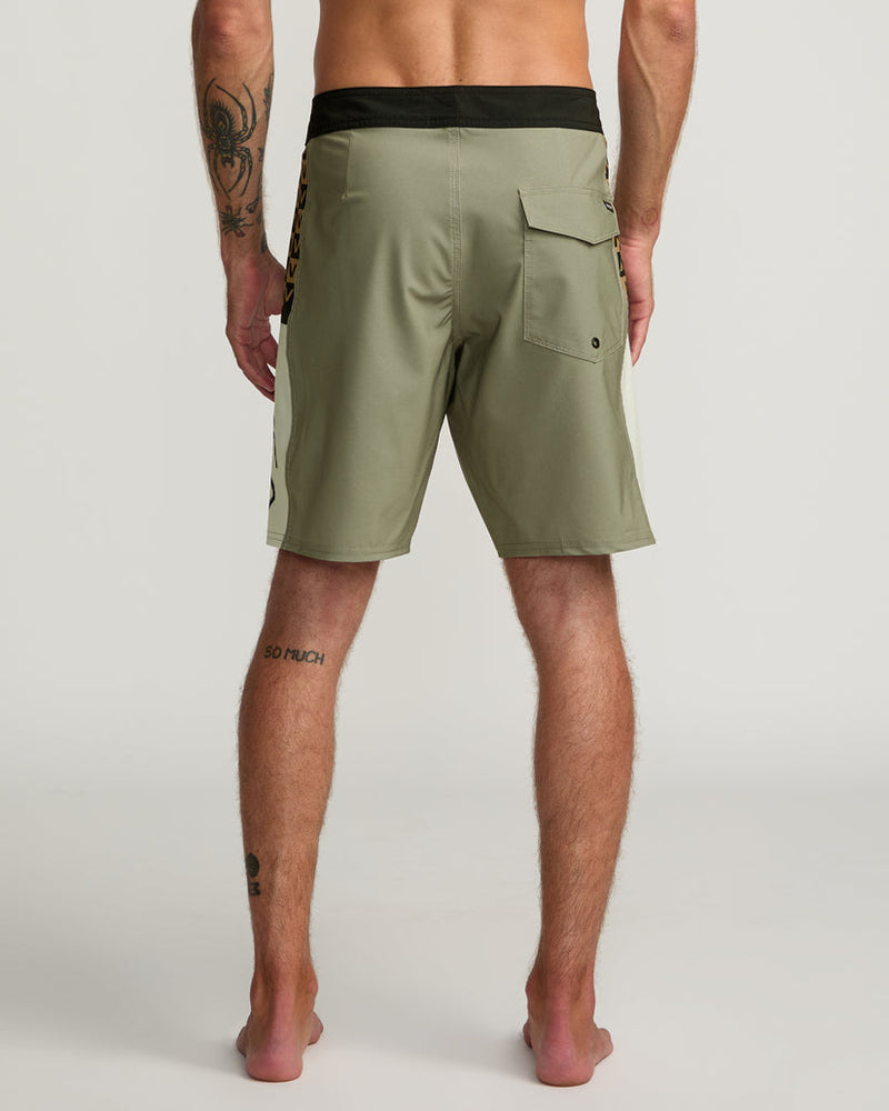 RVCA 2 APEX BOARDSHORTS 18" - TMV0