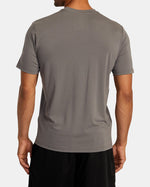 RVCA VA SPORT BALANCE TECHNICAL TRAINING TEE - GRY