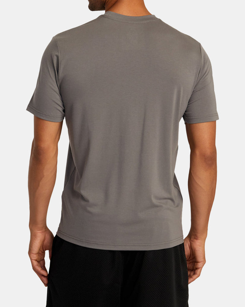 RVCA VA SPORT BALANCE TECHNICAL TRAINING TEE - GRY