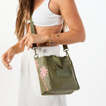 ALOHA COLLECTION CROSSBODY / PAUMALU / OLIVE